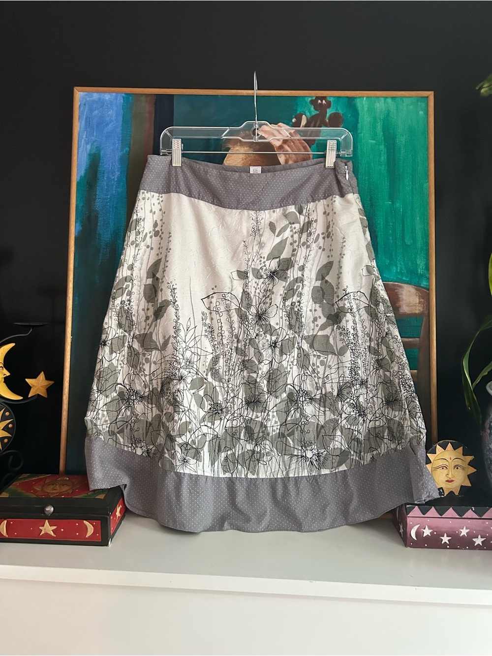 Point Zero Grey Ivory Floral A-Line Midi Skirt Size 7/8 - Picture 9 of 14